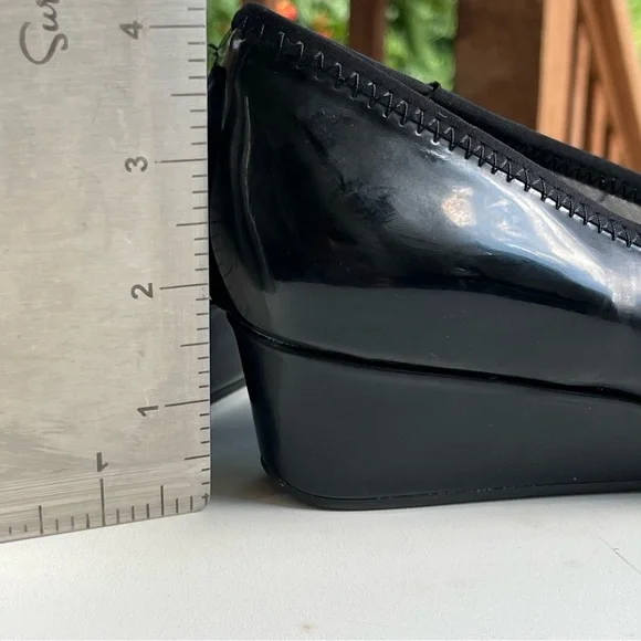 Bandolino black patent buckle front wedge pumps - Picture 11 of 11